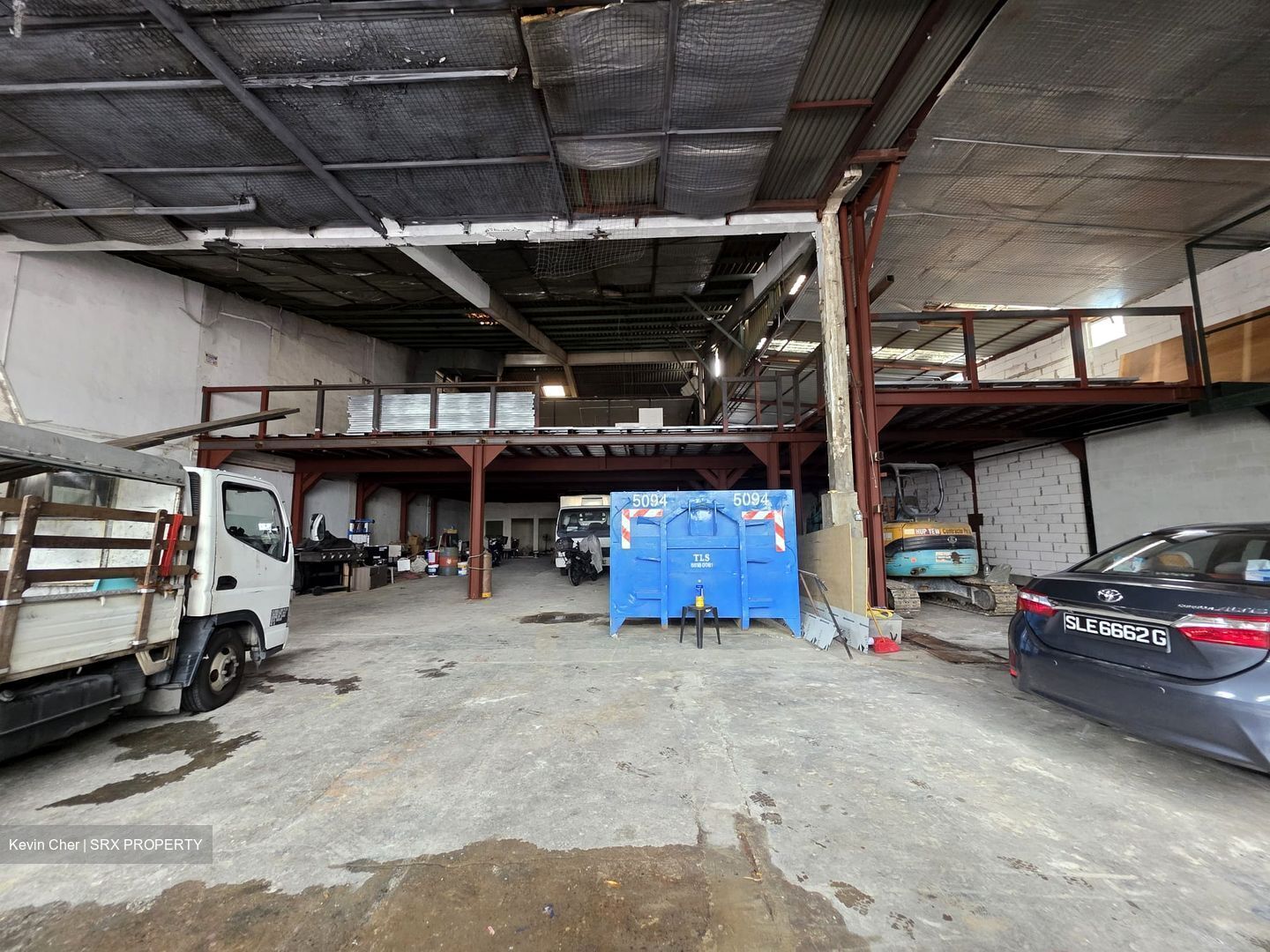 Jalan Mesin (D13), Warehouse #556907901